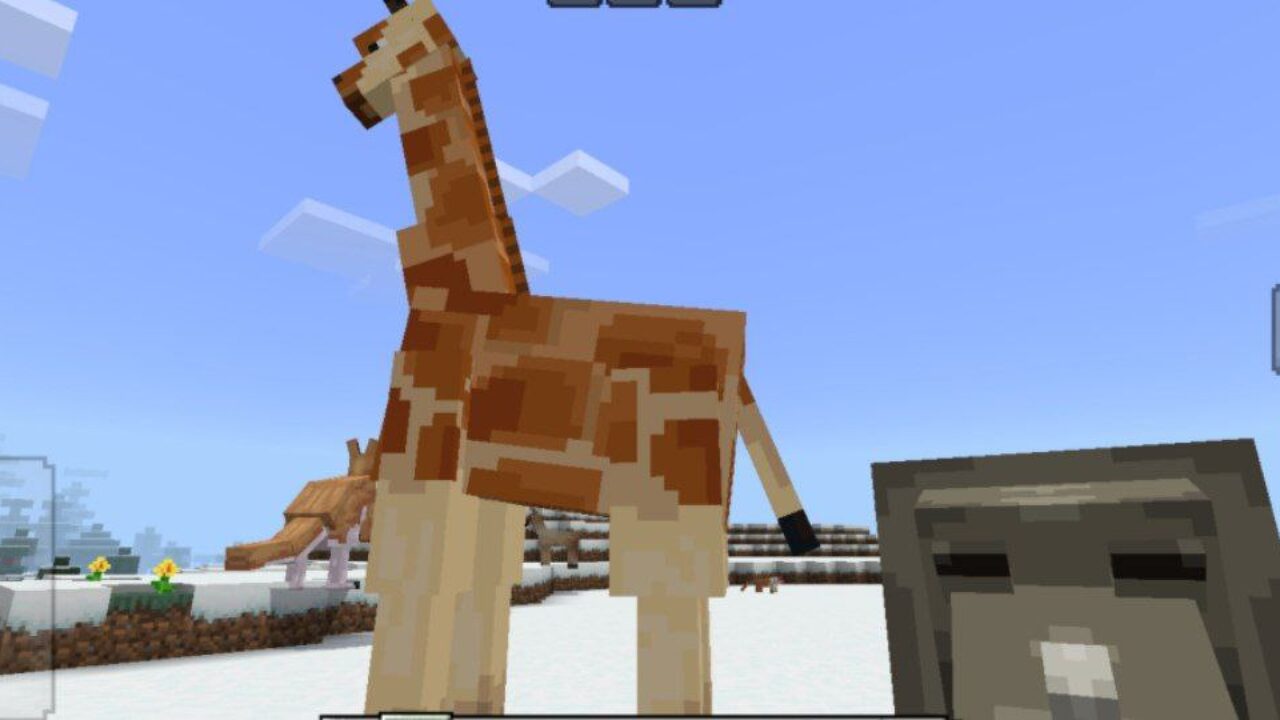 Giraffe from Safari Animals Mod for Minecraft PE