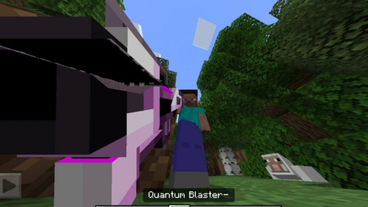 Blaster from Cybernetic Guns Mod for Minecraft PE