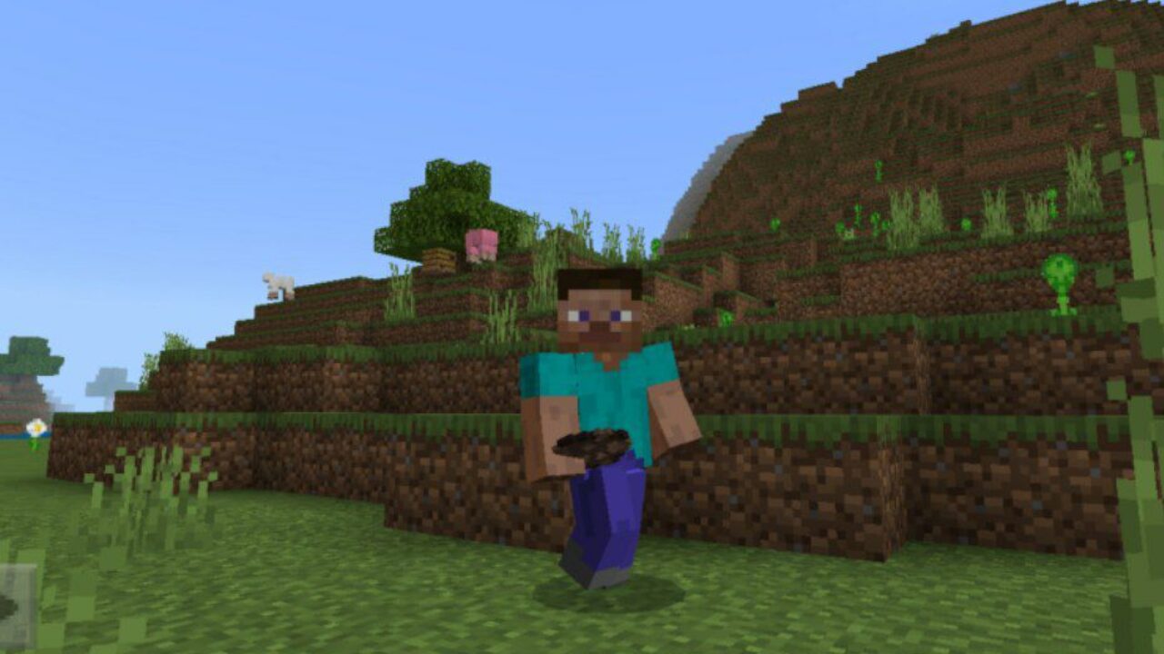 Sneaking from Better Mobs Texture Pack for Minecraft PE