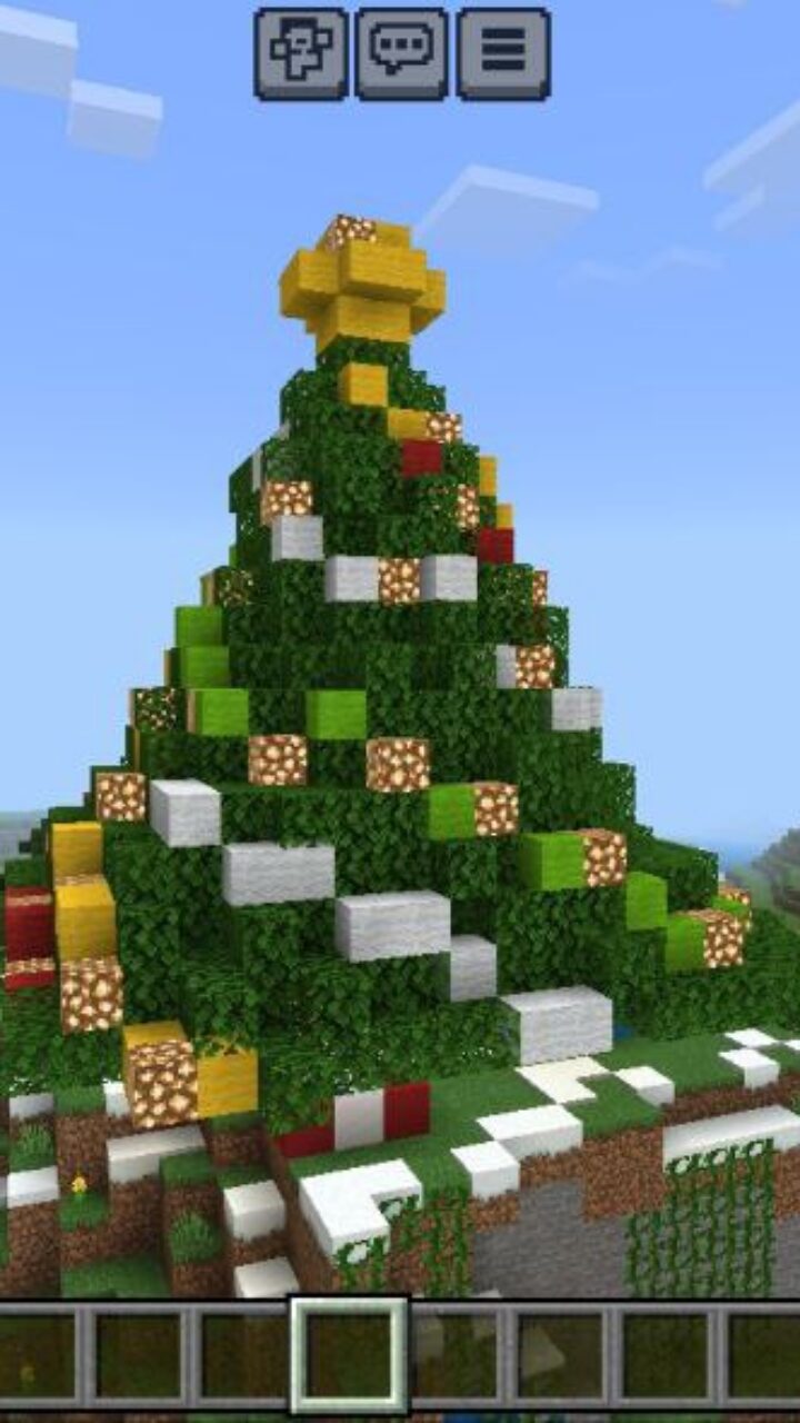 Christmas Tree from Bella Craft Map for Minecraft PE